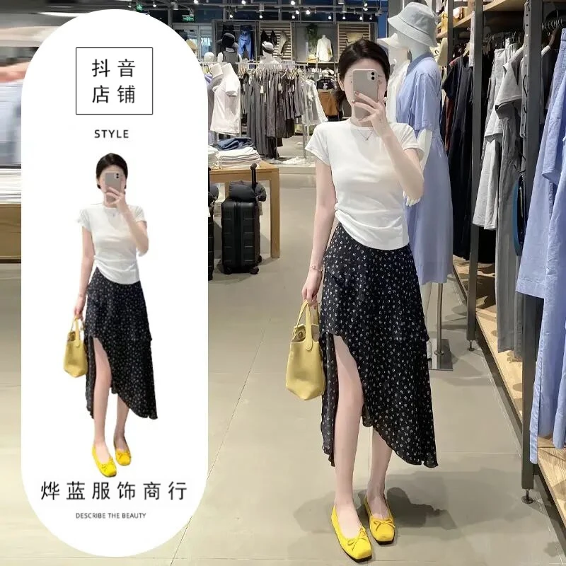 2025韩系穿搭套装夏季新款修身正肩白色T恤不规则碎花裙子两件套
