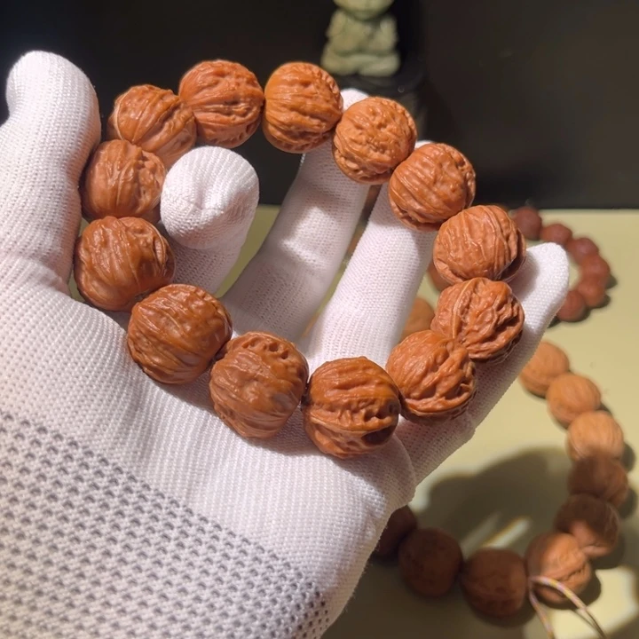 手串文玩核桃…………5