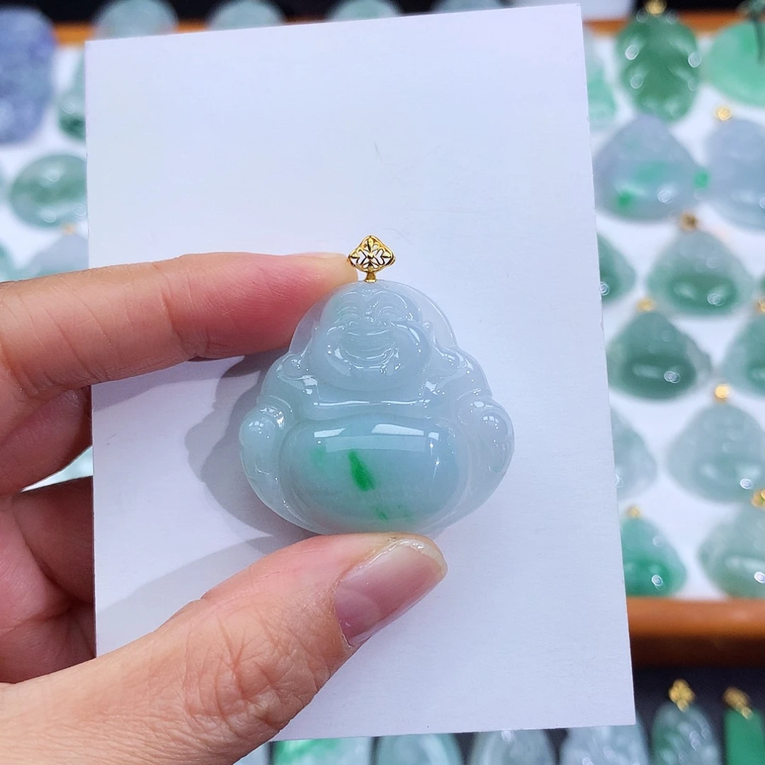 翡翠18K金镶嵌颈饰翡翠吊坠
