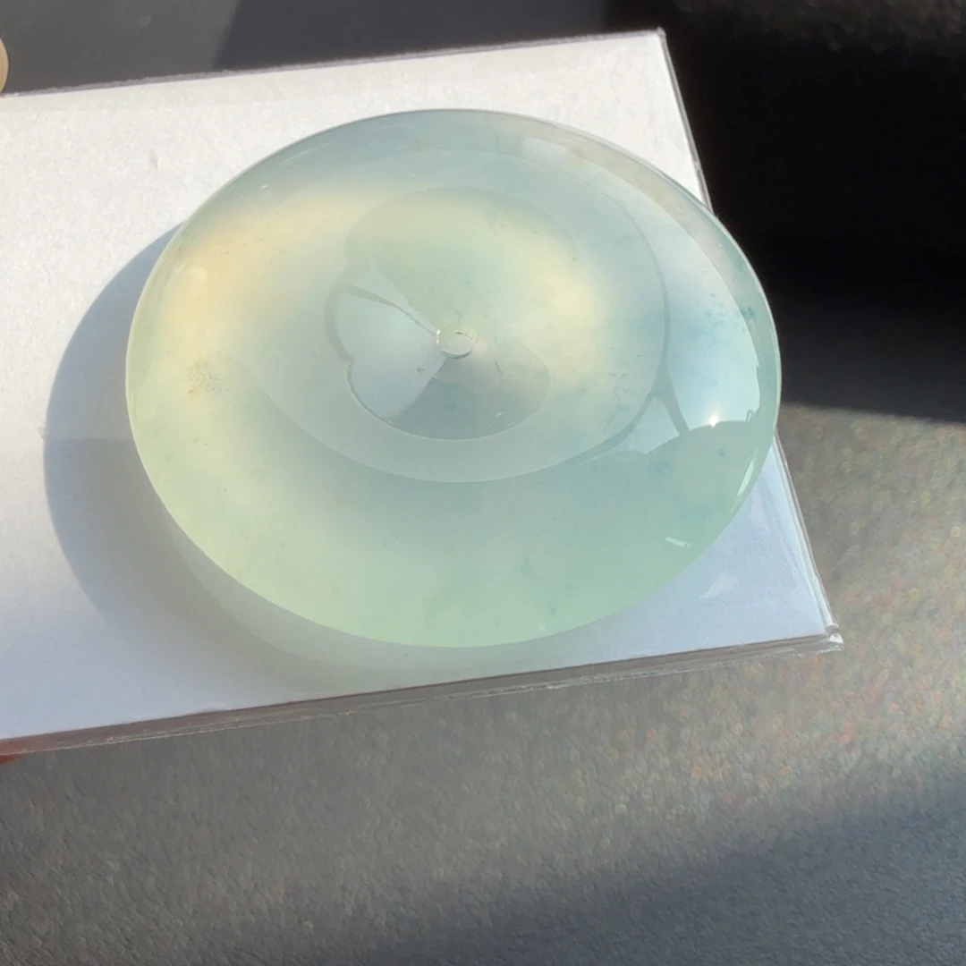 翡翠未镶嵌颈饰平安