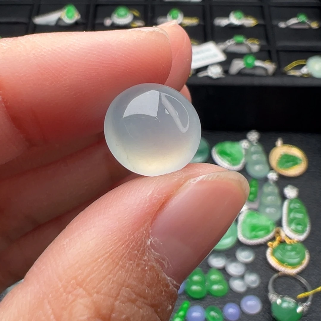 翡翠未镶嵌颈饰蛋12