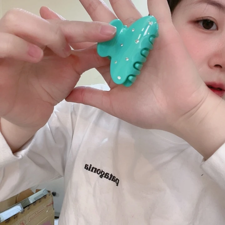 三醋酯纤维福利抓夹随单发绿色