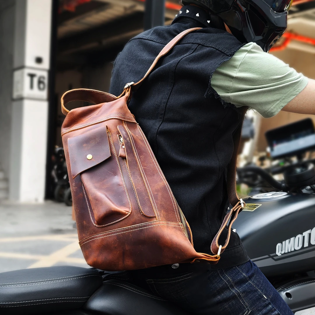 手工复古牛皮胸包男士机车风旅行包大容量斜跨包真皮多功能背包潮