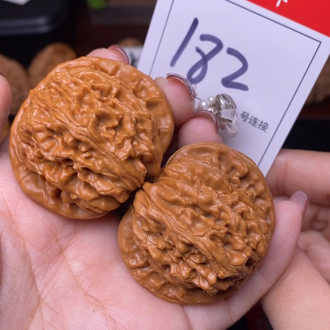 文玩核桃把件182四座楼4.5