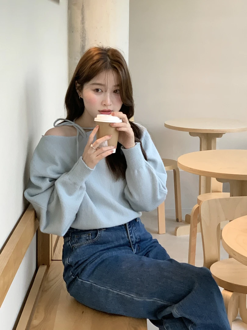 Miao现货【弘大学姐】韩版秋冬蓝色简约百搭温柔休闲圆领套头毛衣