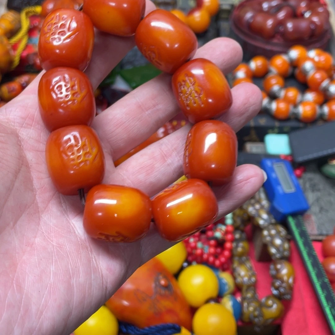 琥珀裸石未镶嵌好物推荐如图所示