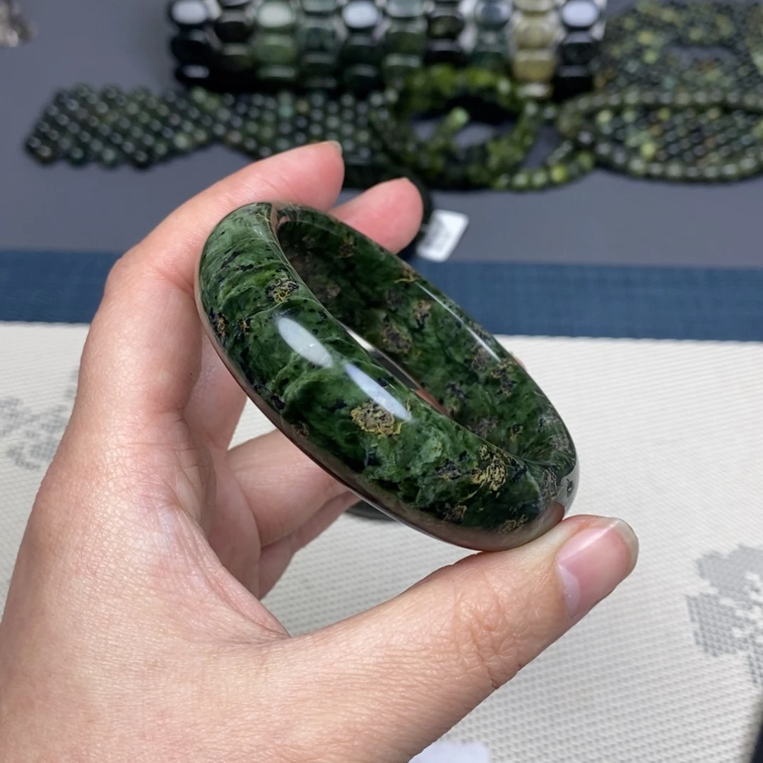 蛇纹石玉手镯未镶嵌鱼*妈57.1mm