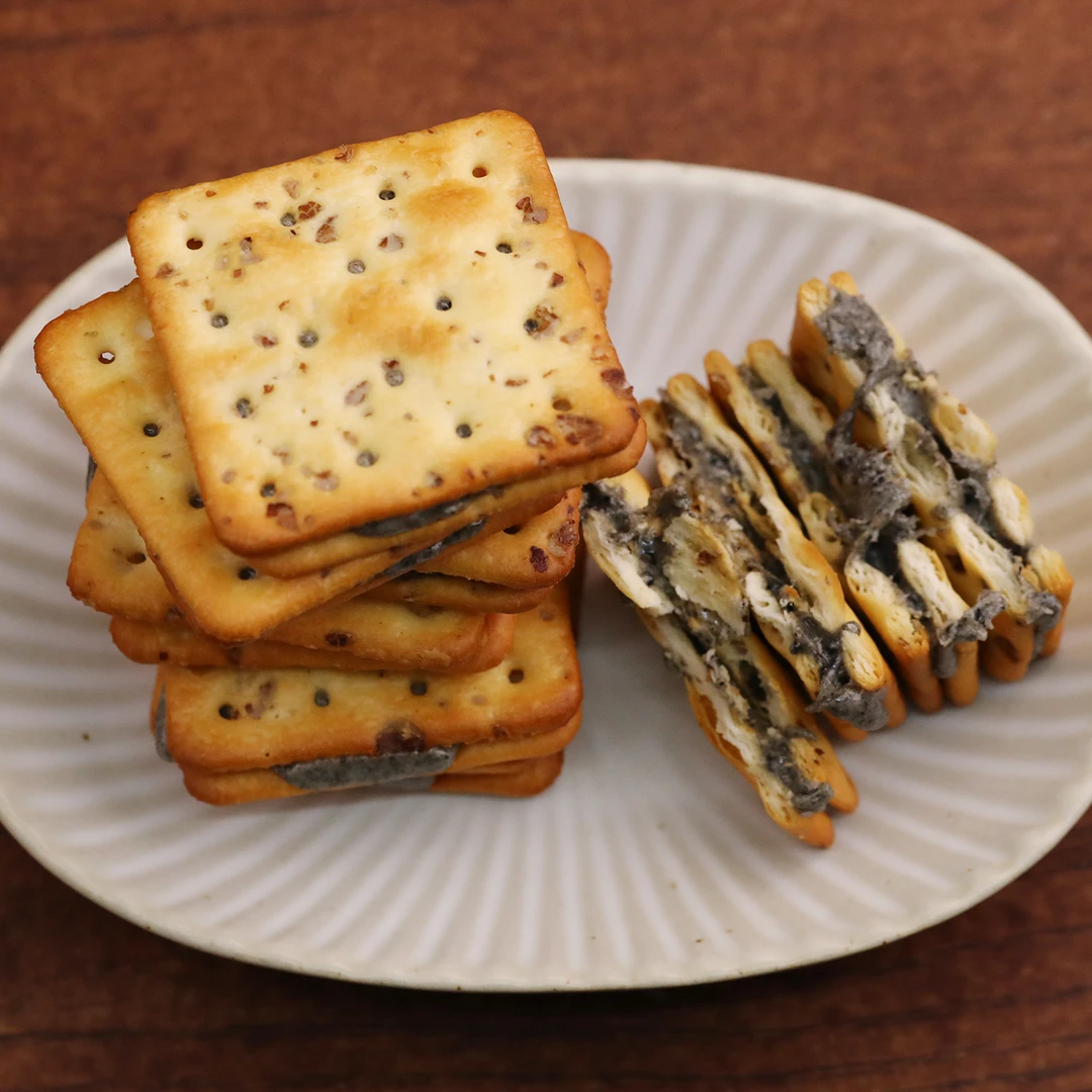 黑芝麻牛轧饼干香葱芝士蔓越莓抹茶葱香饼干好吃的饼干休闲零食