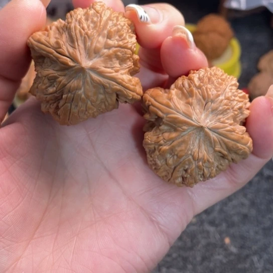 文玩核桃吊坠1暴雪