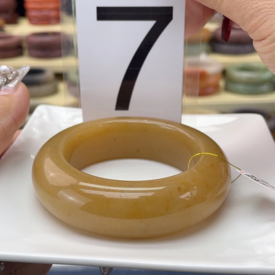 【闪购商品】石英质玉手镯未镶嵌