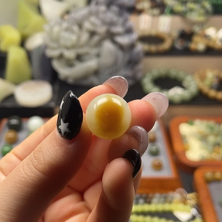 和田玉（糖玉）未镶嵌手链