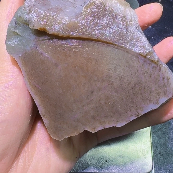 未镶嵌和田玉（糖玉）珠宝半成品