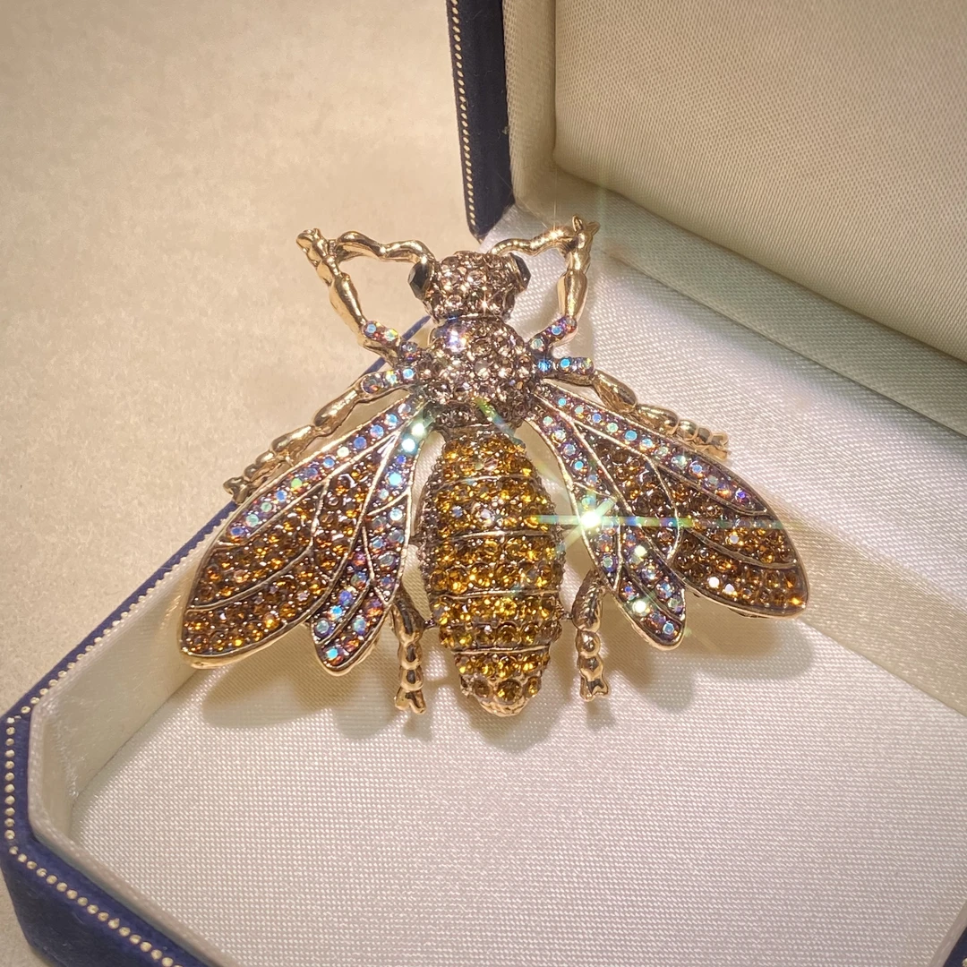 合金胸针 【中古蜜蜂】轻奢时尚百搭简约重工精致优雅高档奢华4182