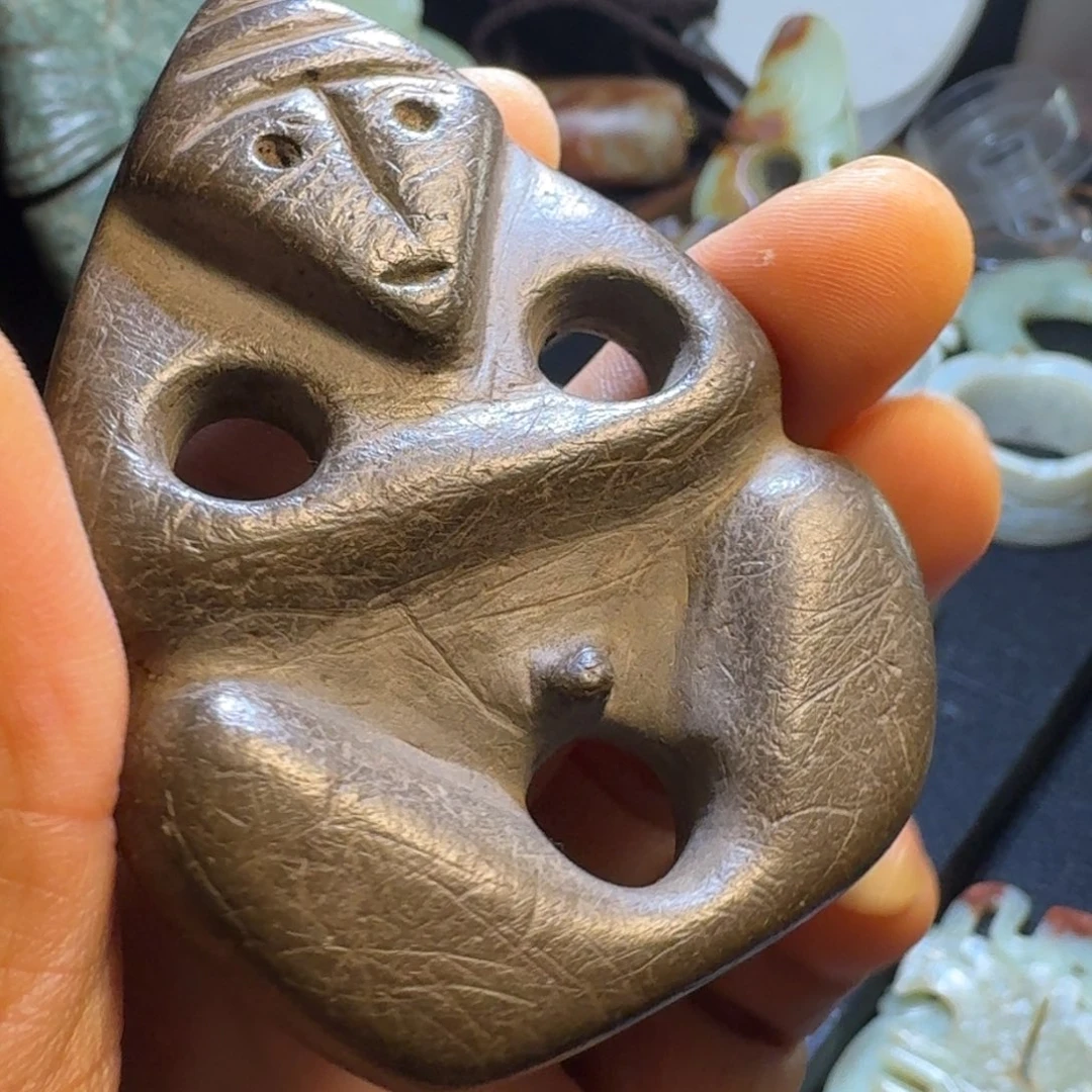 淡***然玉玉摆件神人器型