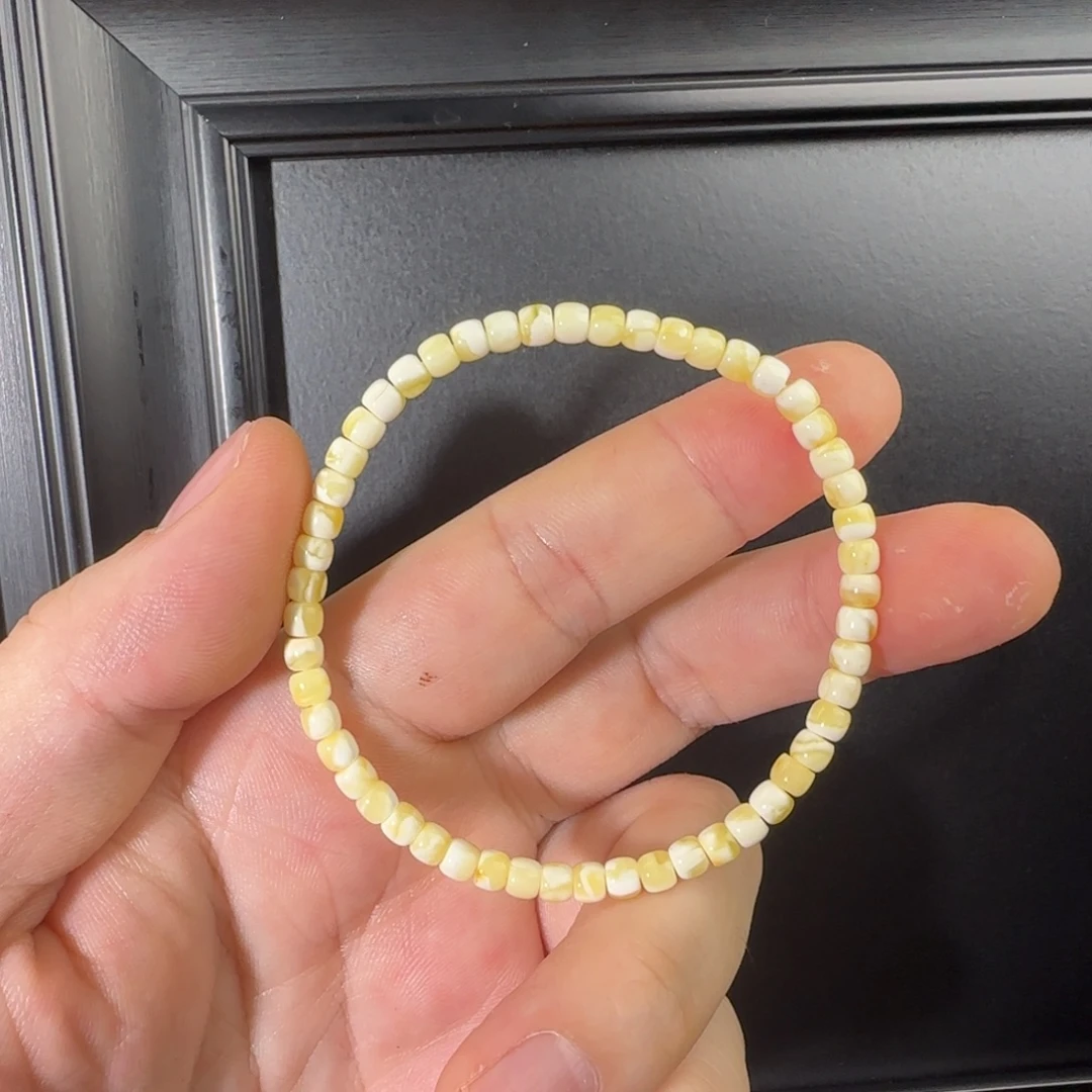 琥珀未镶嵌手链金瓷白4mm左右