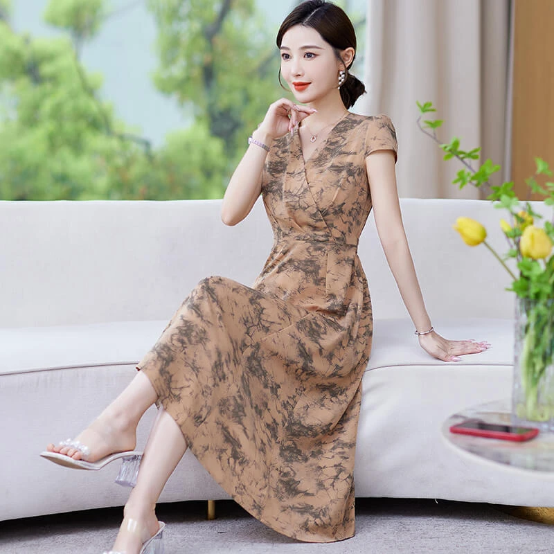 2025夏装新款中长款连衣裙大码女装收腰显瘦短袖雪纺碎花裙气质