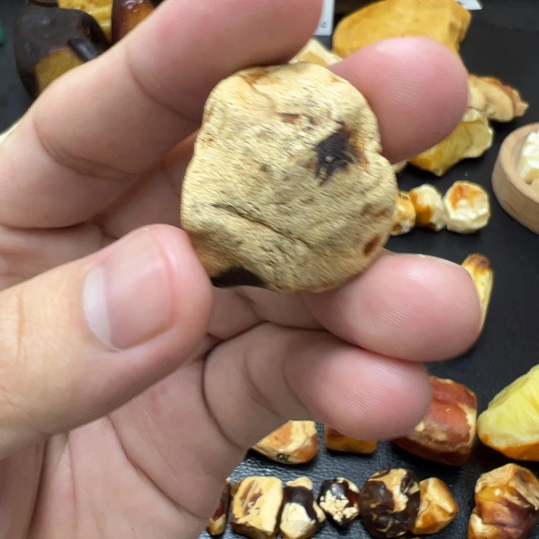 未镶嵌定制琥珀蜜蜡