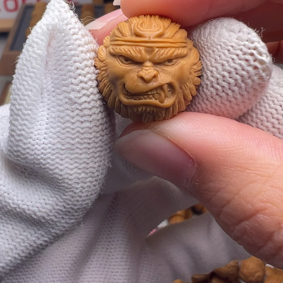 文玩核桃把件精修款金箍大圣18左右尺寸全品有正常封口线