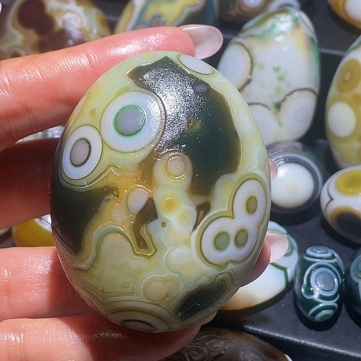 玛瑙/玉髓未镶嵌珠宝奇石9