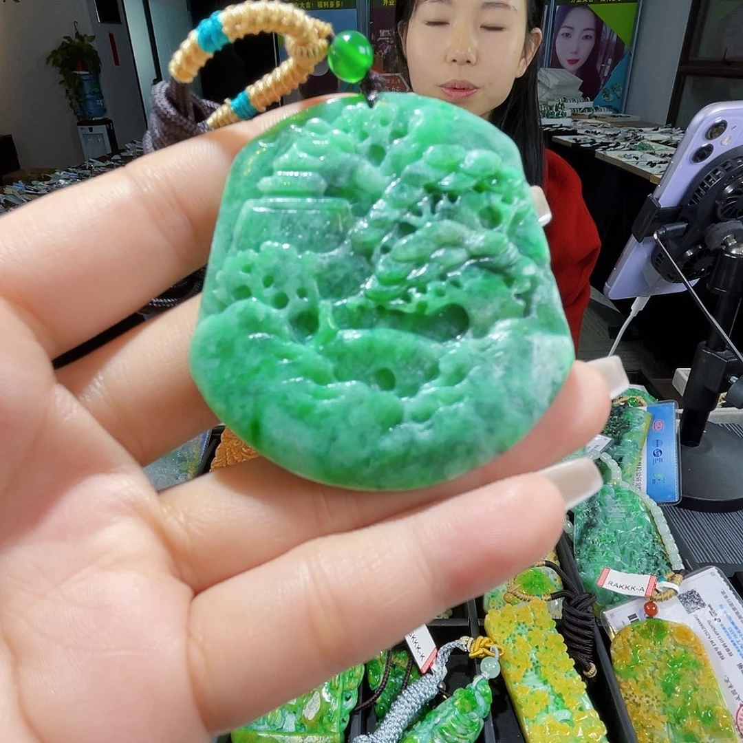 颈饰未镶嵌翡翠一
