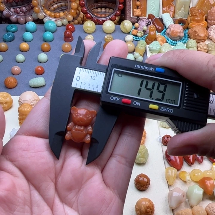 未镶嵌石英质玉（缅黄）珠宝半成品
