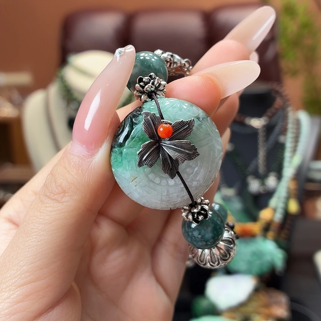 翡翠未镶嵌耳饰手串