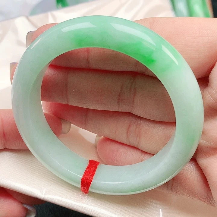 翡翠手镯未镶嵌正圈2782