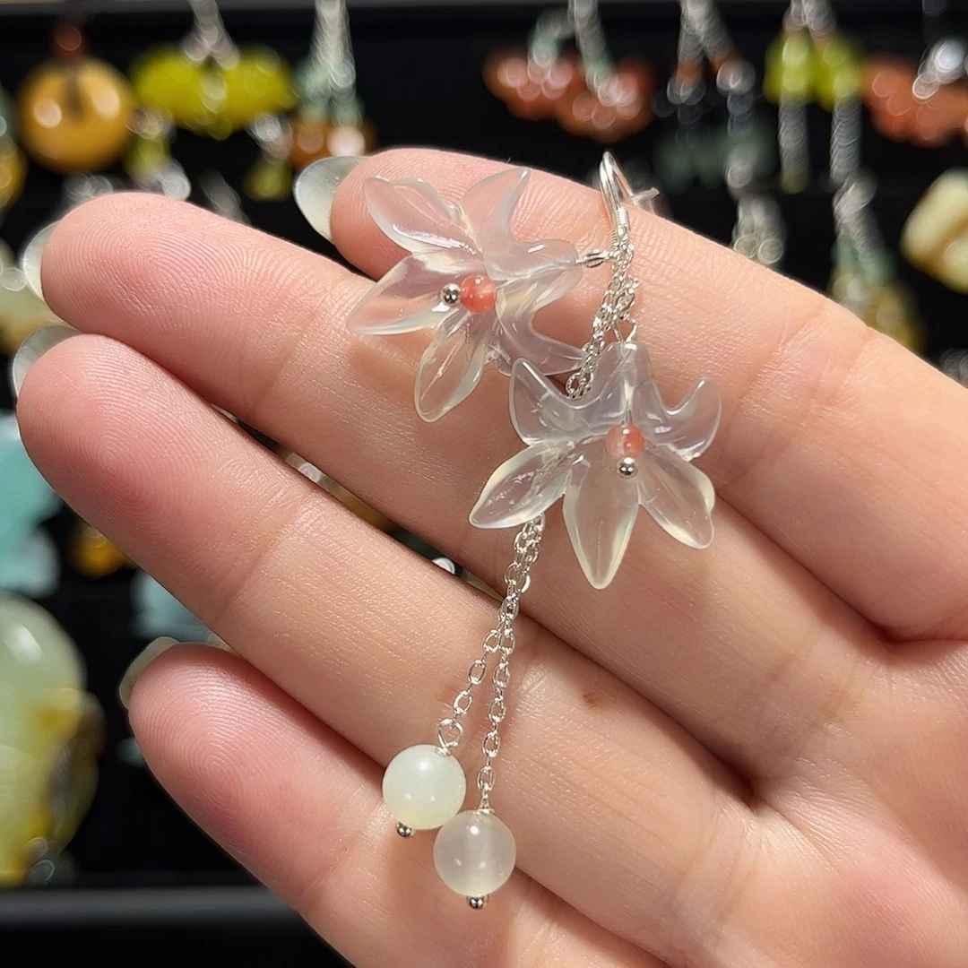 小***娘蛇纹石玉未镶嵌耳饰