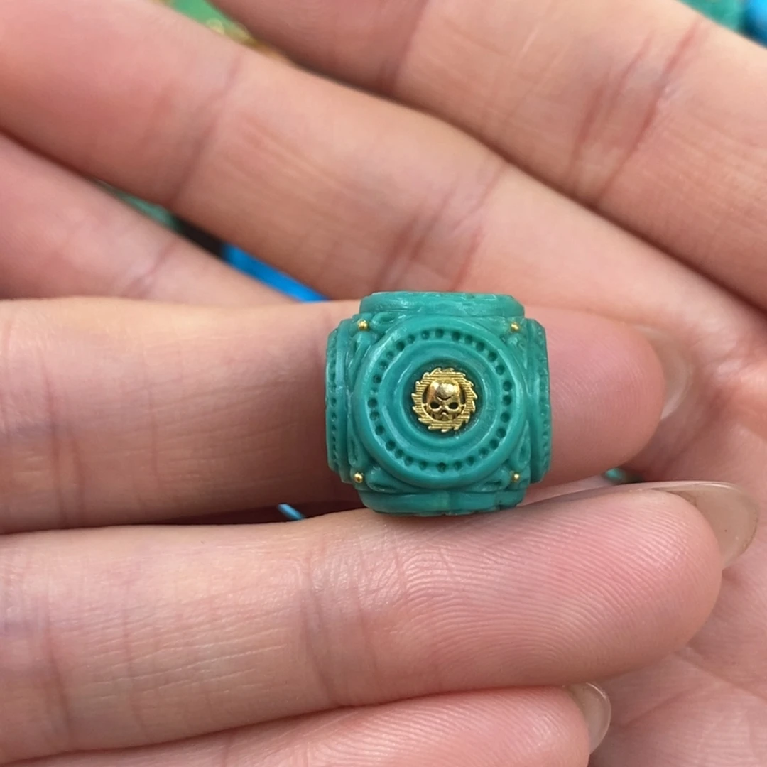 绿松石未镶嵌。六方