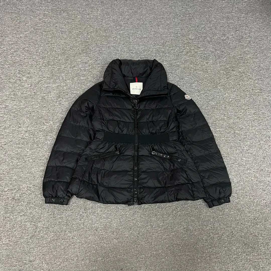 99新 MONCLER 蒙口 收腰羽绒服1码