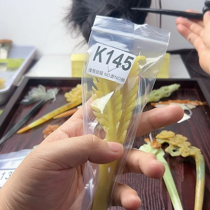 蛇纹石玉发饰合金沧****莉