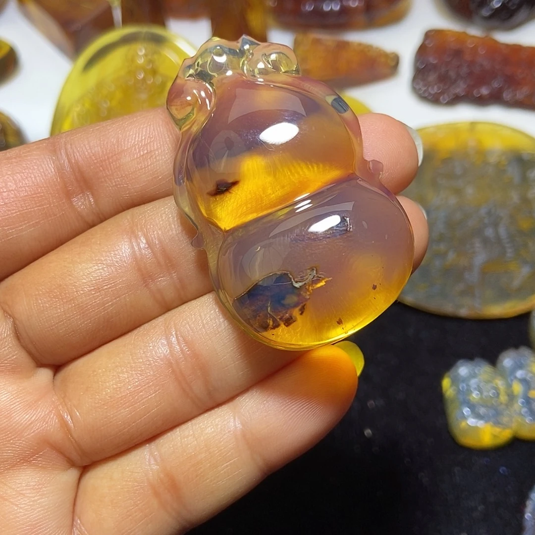 琥珀未镶嵌颈饰缅甸天然琥珀吊坠