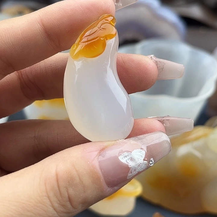 媛***姐玛瑙未镶嵌手饰玛瑙