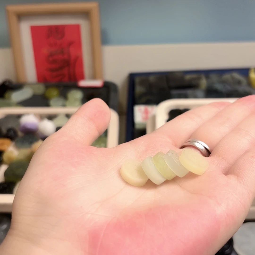 蛇纹石玉合金颈饰