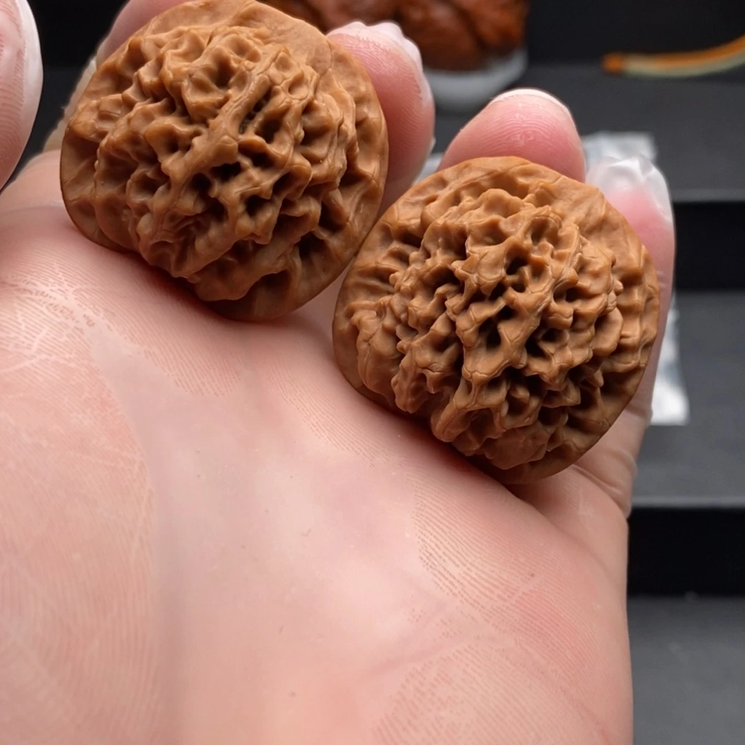 文玩核桃吊坠36秦闷货头