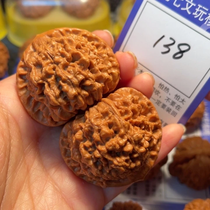 文玩核桃把件138官帽48