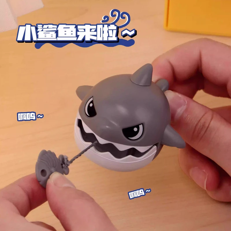 拉线咬牙小鲨鱼礼品可拉绳解压神器大鱼吃小鱼创意钥匙扣书包可爱
