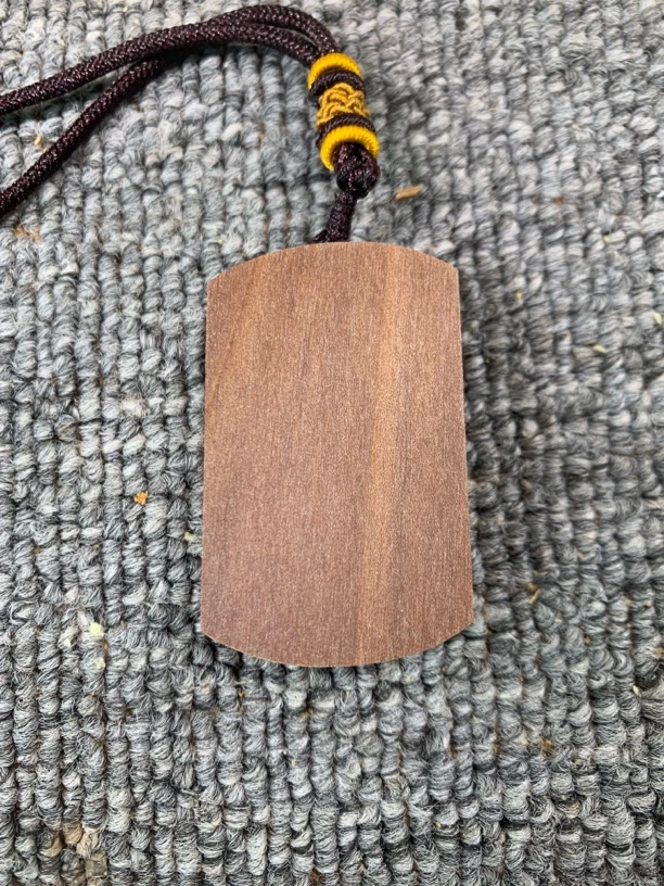 老山檀香小无事牌吊坠微瑕