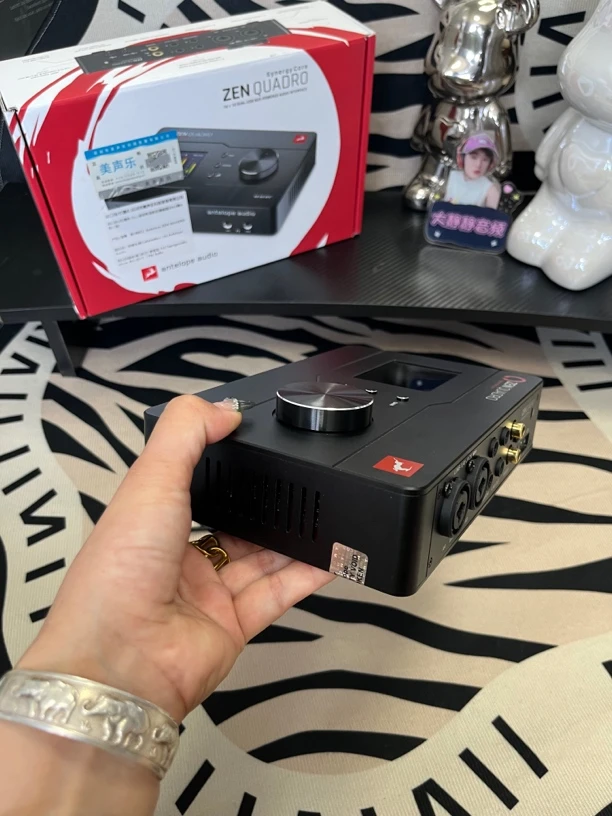 95新  九新羚羊zen quadro功能完好