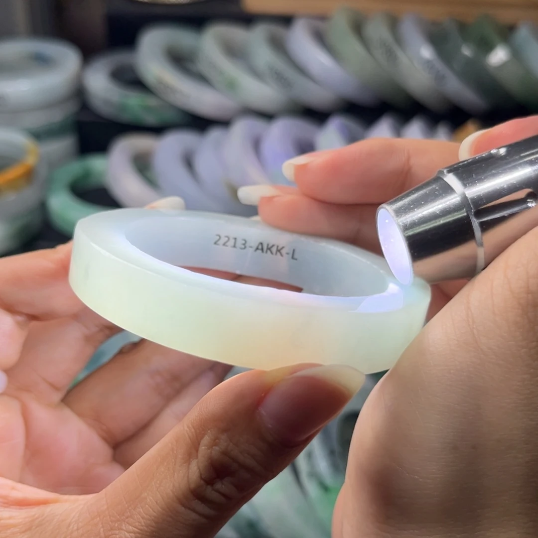 定制翡翠手镯未镶嵌