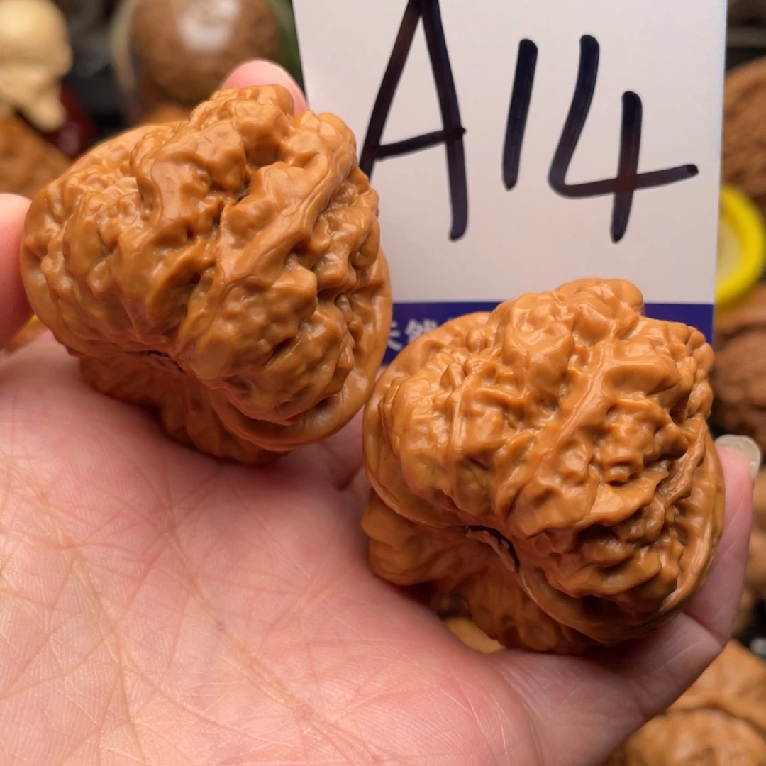 把件桃核蛤蟆头40