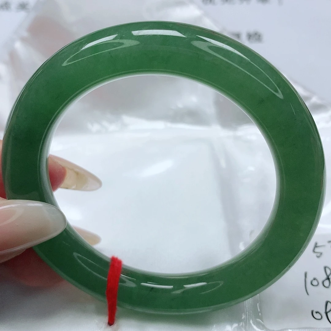 翡翠手镯未镶嵌缅甸天然A货翡翠