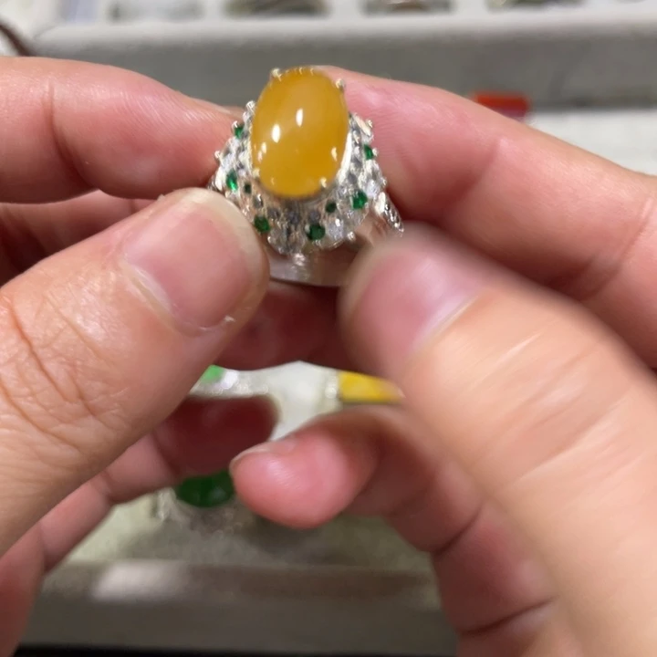 翡翠未镶嵌戒指缅甸天然翡翠