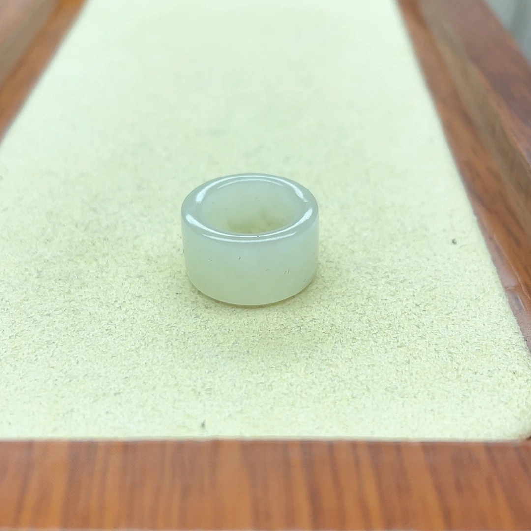 和田玉戒指未镶嵌冰白跑环卡11mm