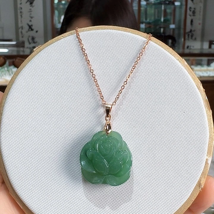 密玉（石英质玉）未镶嵌颈饰