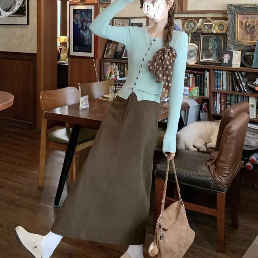 大码韩系长袖搭配波点绑带秋季咖色开衩半身裙套装三件套