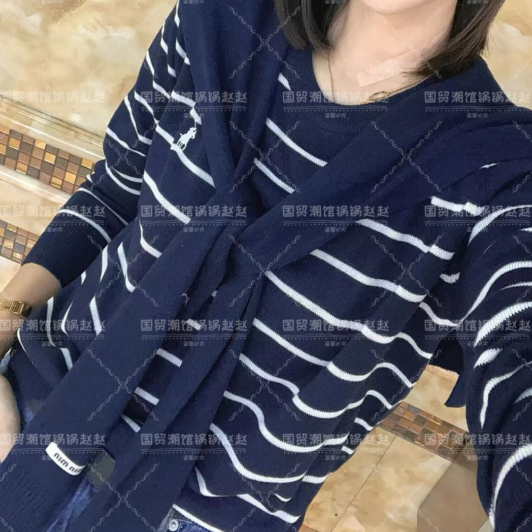小马骑人披肩长袖条纹女冬季常规针织拼接休闲风毛针织衫秋季