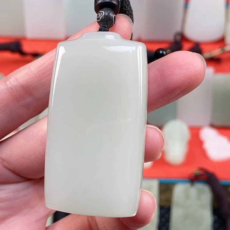 【闪购商品】颈饰未镶嵌和田玉