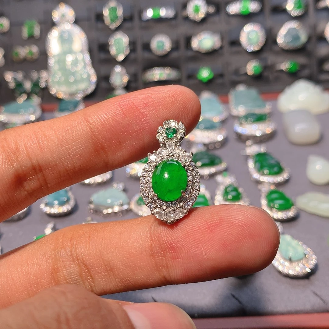 翡翠未镶嵌吊坠(不含链)