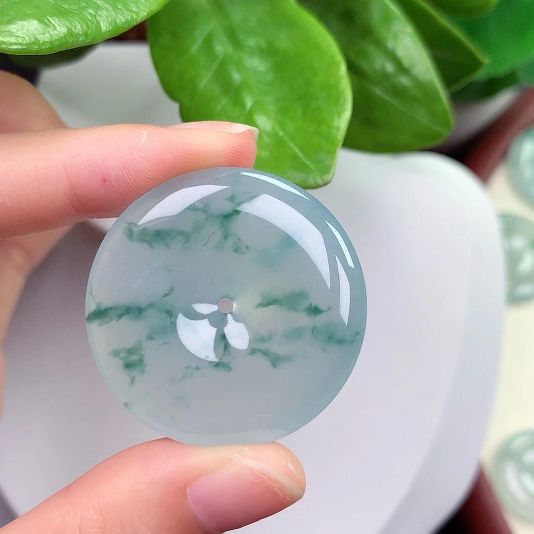 翡翠未镶嵌颈饰平安扣 34.8-5.9mm